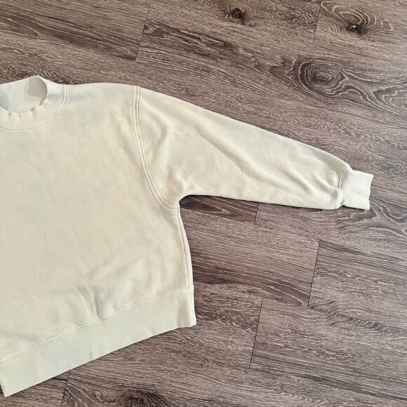 Alo Sweatshirt - Picture 4 of 6